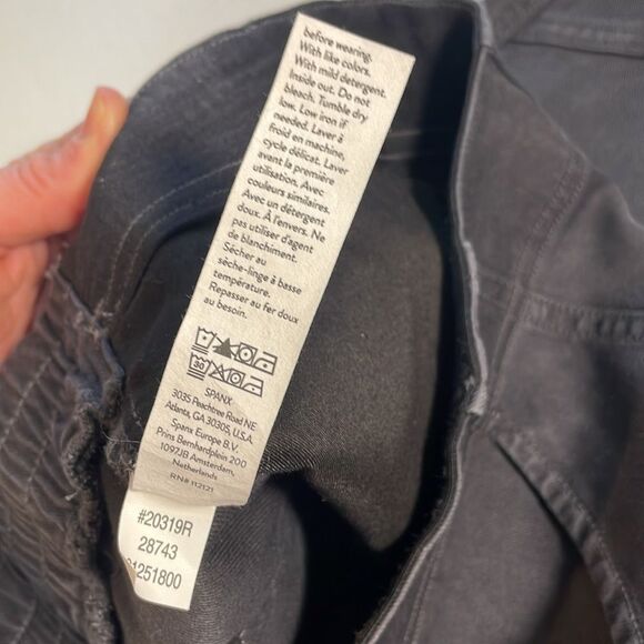 Spanx Stretch Twill Cargo Jogger Faded Black Deep Pockets Zipper Elastic Ankle M - Picture 9 of 16